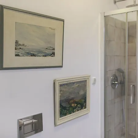 Apartment Alegria Art Gallery